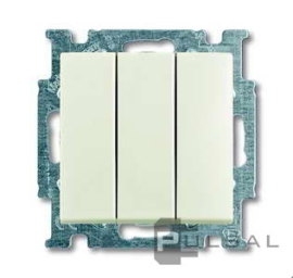 Выключатель
Basic 55,  трехклавишный,  без подсветки,   цвет - белый chalet,  пластмасса,  106/3/1 UC-96-507,  2CKA001012A2183,  ABB
 - PULSAL.RU